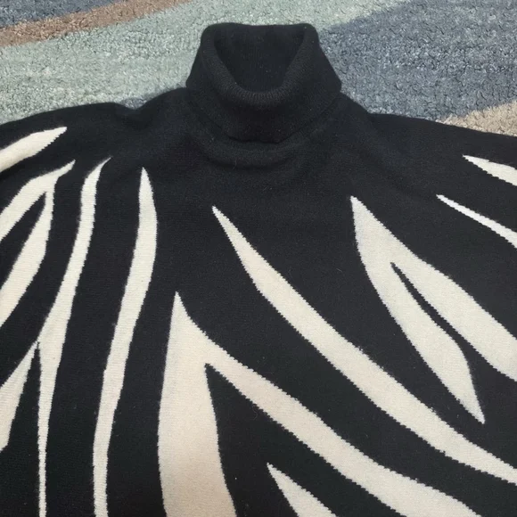 Charter Club Cashmere Sweater Women M Ivory Black Zebra Cashmere Turtleneck - Picture 3 of 6